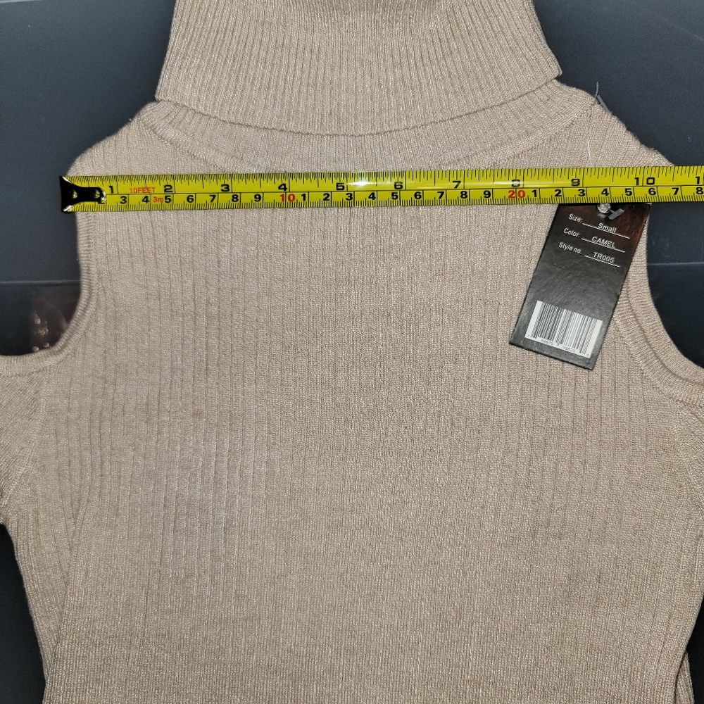 💛 Camel Cold Sholder Top by Maze Collection - Picture 6 of 14